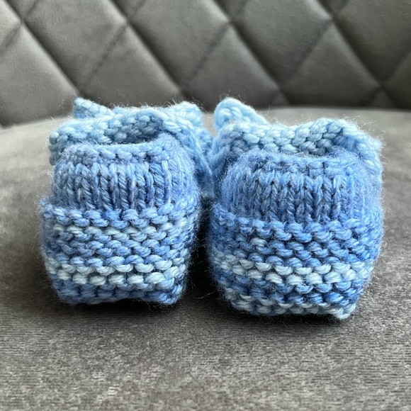 Handmade Blue Baby Booties - Picture 3 of 7